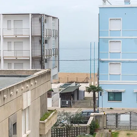 M330 - Marcelli, Bilocale Al Secondo Piano Con Terrazzo Vista Mare Appartamento Numana