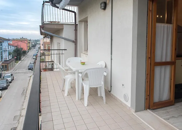 M330 - Marcelli, Bilocale Al Secondo Piano Con Terrazzo Vista Mare Appartamento *