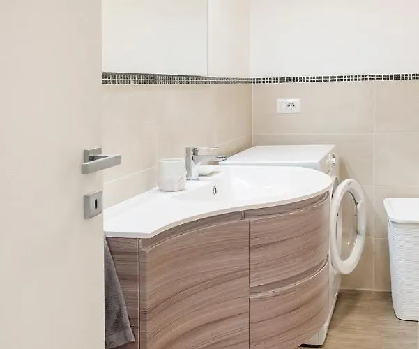 M330 - Marcelli, Bilocale Al Secondo Piano Con Terrazzo Vista Mare Appartement *