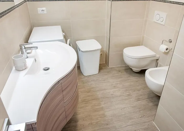 M330 - Marcelli, Bilocale Al Secondo Piano Con Terrazzo Vista Mare * Numana